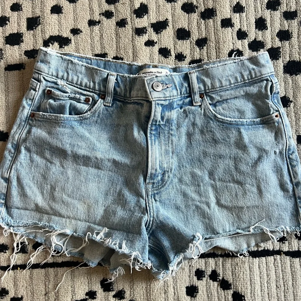 Distressed Abercrombie Shorts - Picture 1 of 4